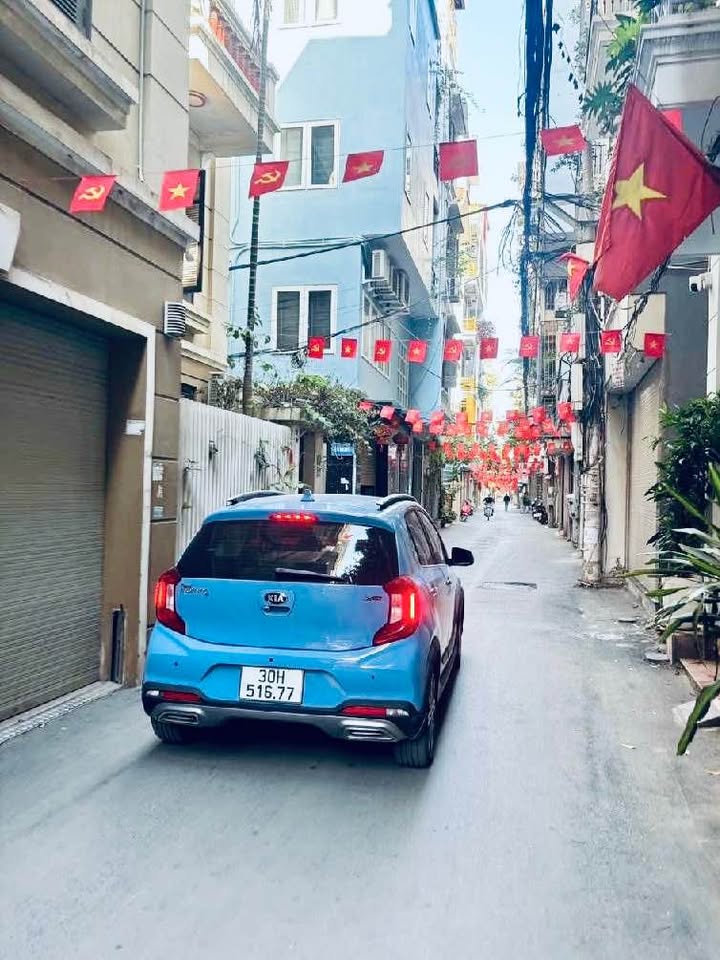 Nhà riêng Lạc Long Quân, Ba Đình 45m² giá 13 tỷ - Thiết kế 5 tầng hiện đại