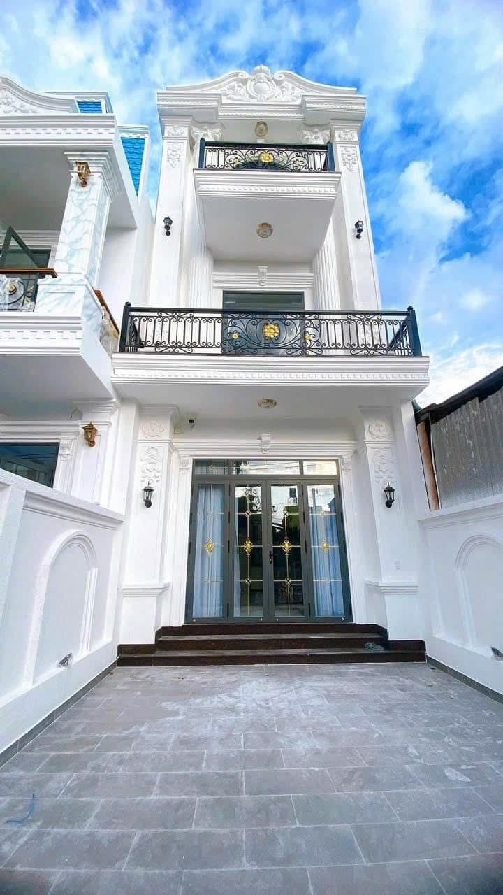 Nhà 1 trệt 2 lầu Phú Lợi Thủ Dầu Một 105m² giá 5.25 tỷ - Bán gấp, sổ hồng đầy đủ!