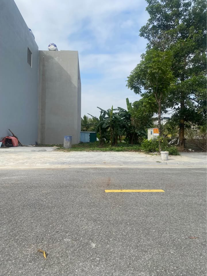 Đất nền Đông Hải - Thanh Hóa 75m² giá 4 tỷ - Sổ hồng sang tên ngay!