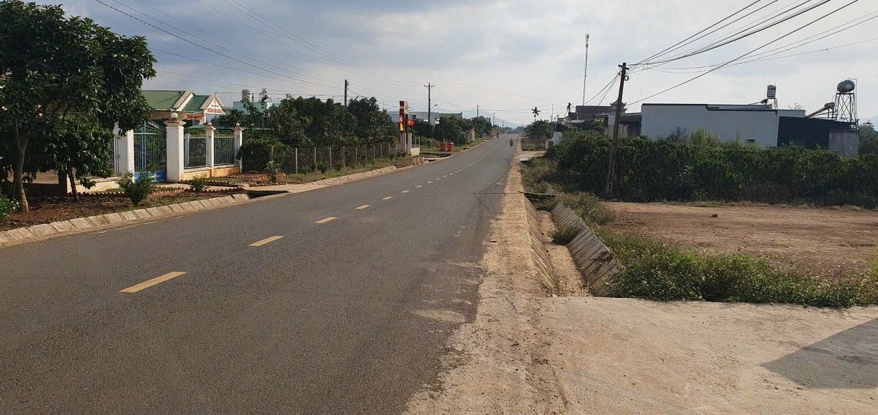 Đất nền Hòa Ninh, Di Linh 270m² giá 1.2 tỷ - Sổ đỏ chính chủ, mặt tiền đường nhựa