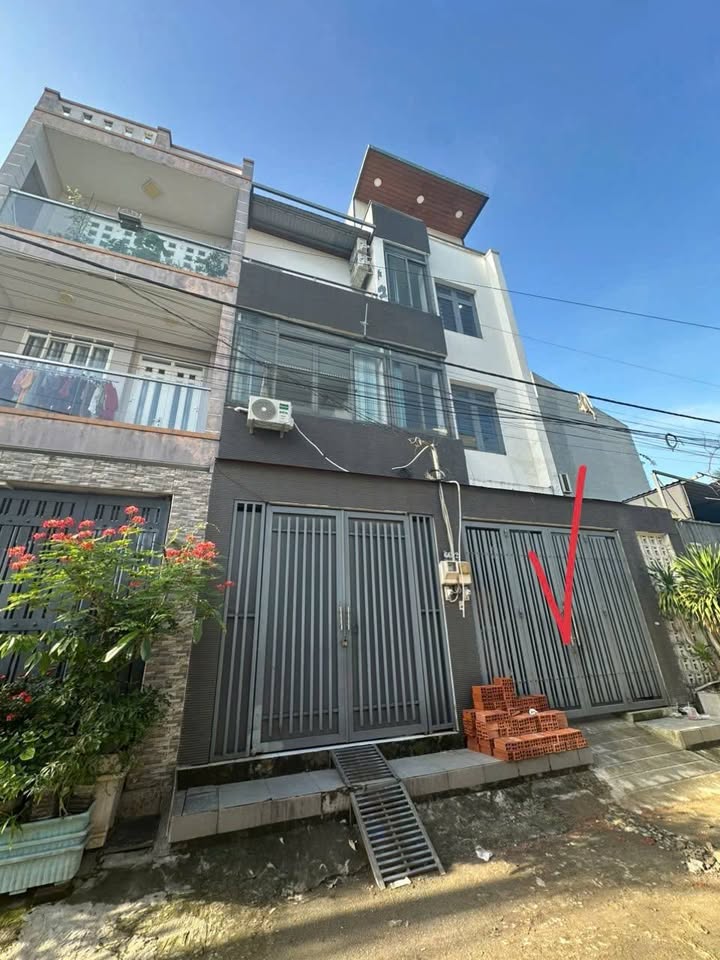 Căn hộ cho thuê Bưng Ông Thoàn, Quận 9, 10 phòng - Nhà đẹp, tiện nghi đầy đủ