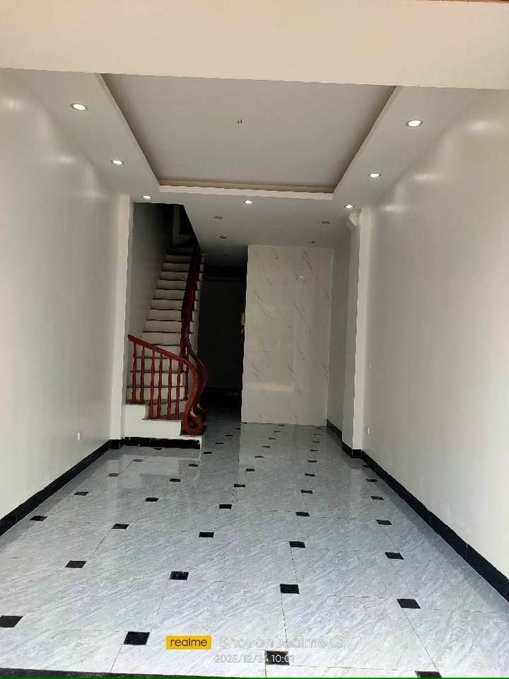 Nhà 5 tầng KĐT Thể Thao Olympic 38m² giá 6 tỷ - Thiết kế hiện đại, ô tô vào nhà!