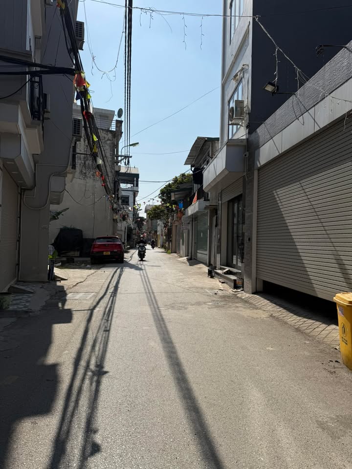 Nhà phố Xốm, Hà Đông 50m² giá 7 tỷ - Thiết kế hiện đại với thang máy