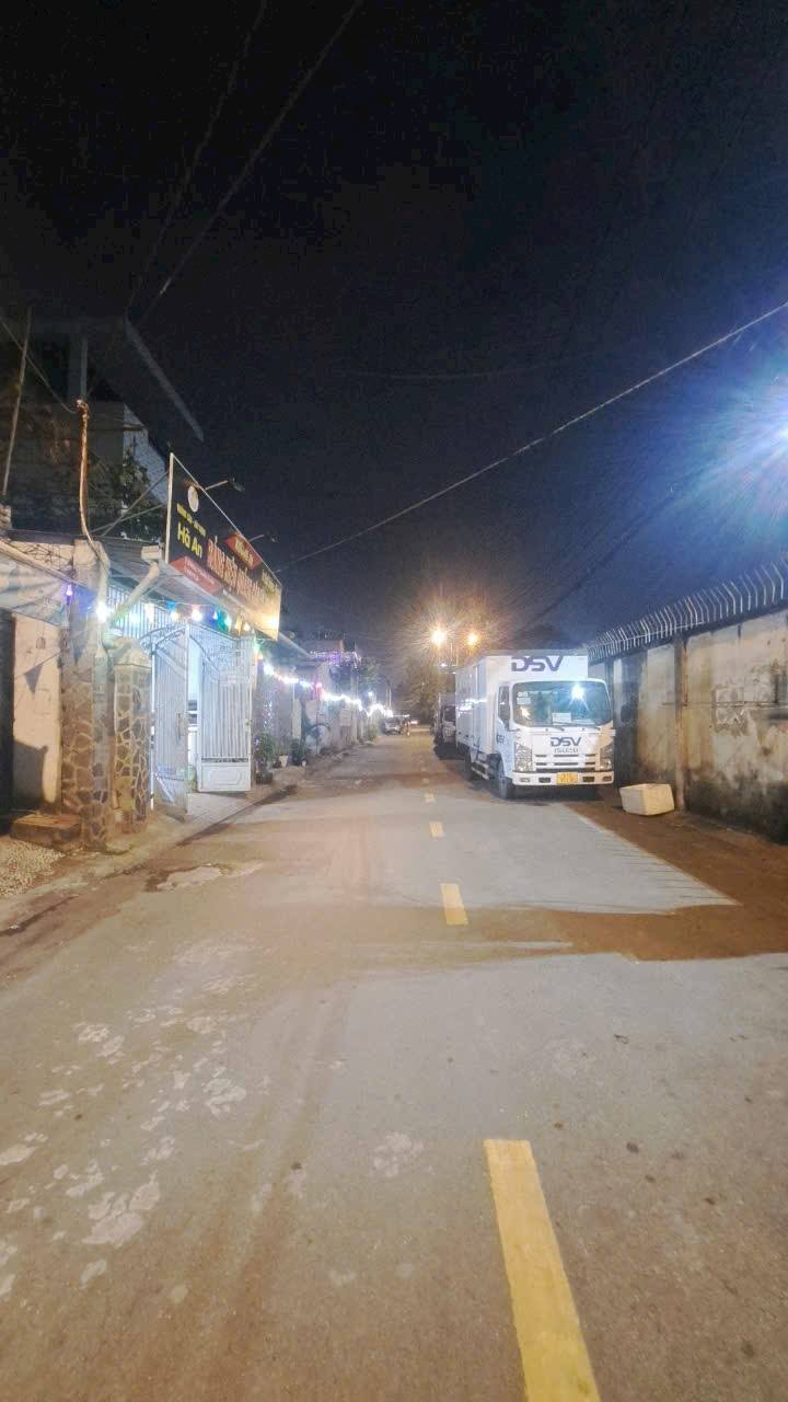 Nhà mặt tiền kinh doanh Thủ Đức 122m² giá 8.59 tỷ - Cơ hội đầu tư tuyệt vời!