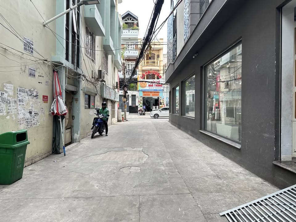 Căn hộ CHDV 8 phòng Bình Thạnh 72m² giá 16 tỷ - Đầu tư sinh lời cao!