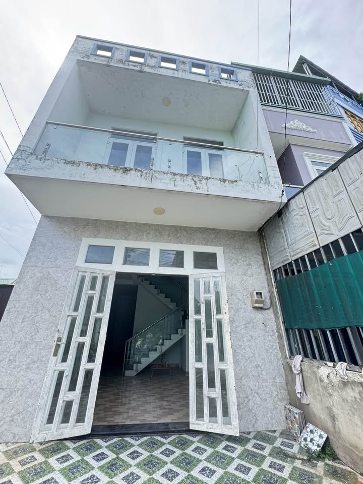 Nhà 1 trệt 1 lầu 84m² Thủ Đức giá 4 tỷ - Chính chủ bán gấp!