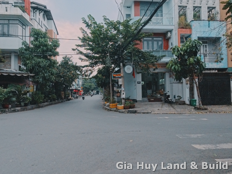 Nhà mặt tiền KDC Hồng Long, Thủ Đức 66m² giá 4.6 tỷ - Kinh doanh ngay!