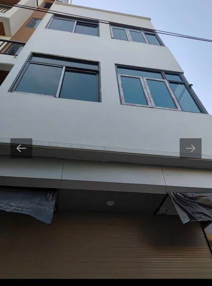 Nhà riêng Ngọc Thụy, Long Biên 65m² giá 14.3 tỷ - Lô góc ô tô đỗ cửa!