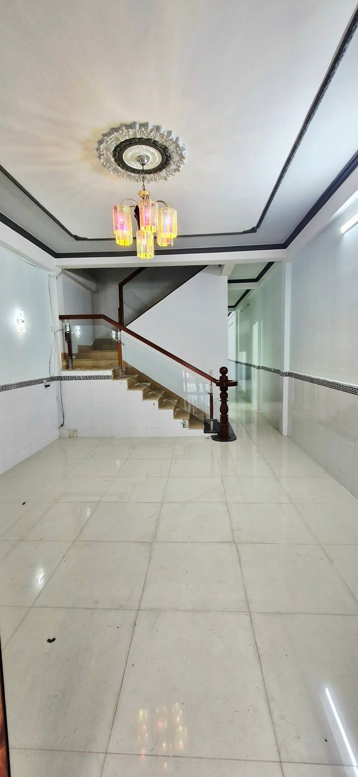 Nhà trệt lầu KDC 586 Hưng Phú Cần Thơ 69m² giá 2.6 tỷ - Pháp lý sổ hồng chính chủ!