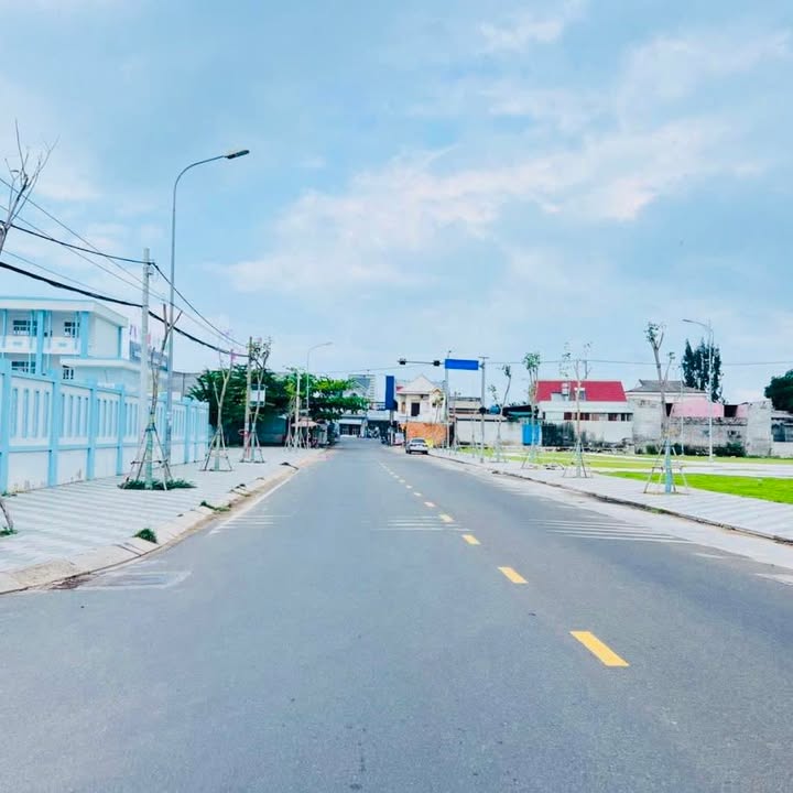 Đất nền KDC Sơn Hải, Phan Thiết 100m² giá 1.8 tỷ - Sổ hồng chính chủ, giao dịch nhanh!