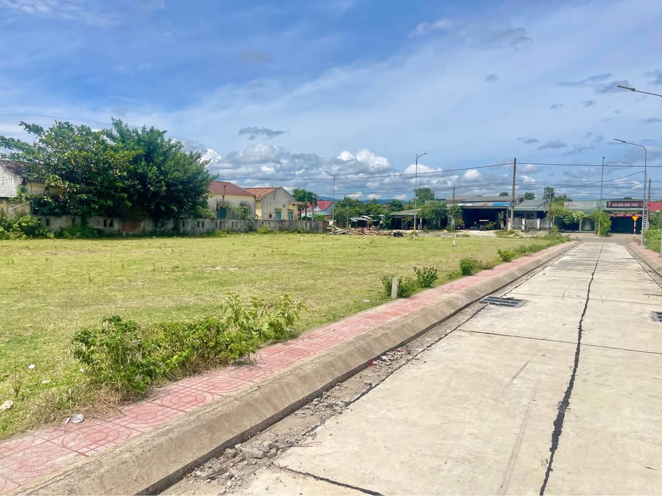 Lô đất Cư M'Ta Đắk Lắk 210m² - Sổ đỏ chính chủ, giá thỏa thuận