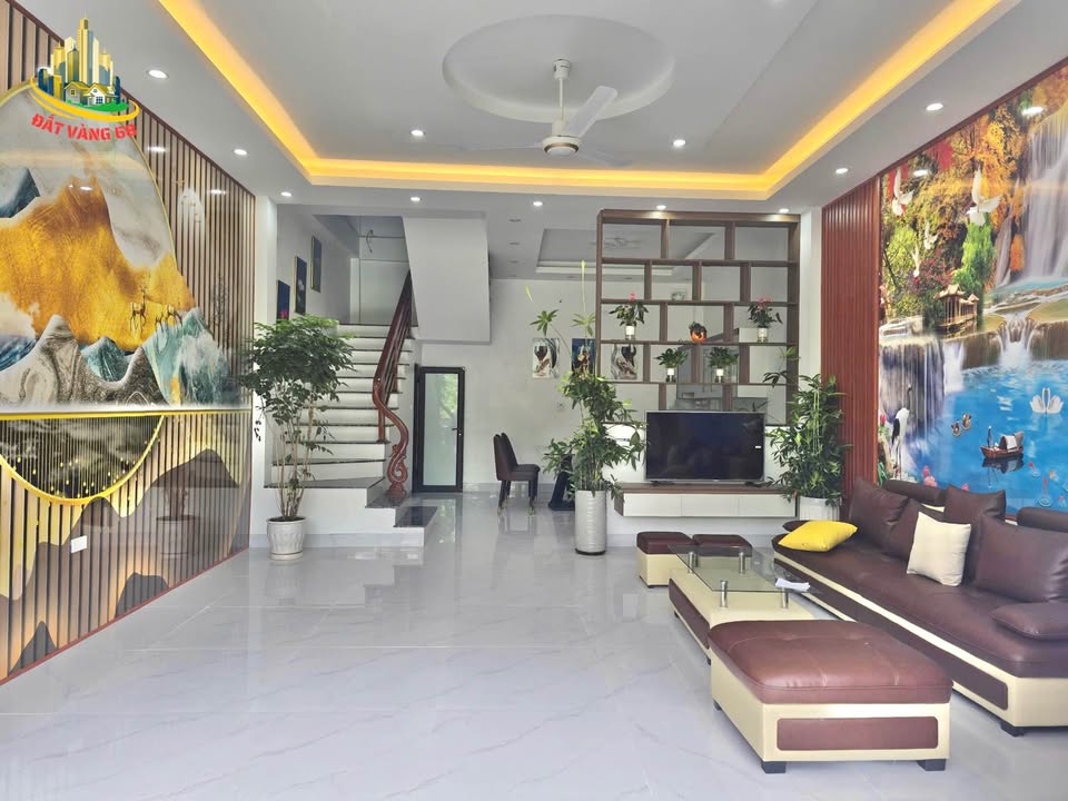 Nhà đẹp 3 tầng phố Chu Văn An, Nam Bình 55m² - Full nội thất sang trọng!