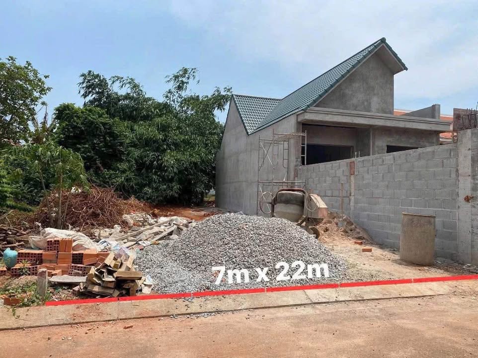 Đất nền Hoà Long Bà Rịa 152m² giá 2.2 tỷ - Sổ hồng chính chủ, vị trí đắc địa!