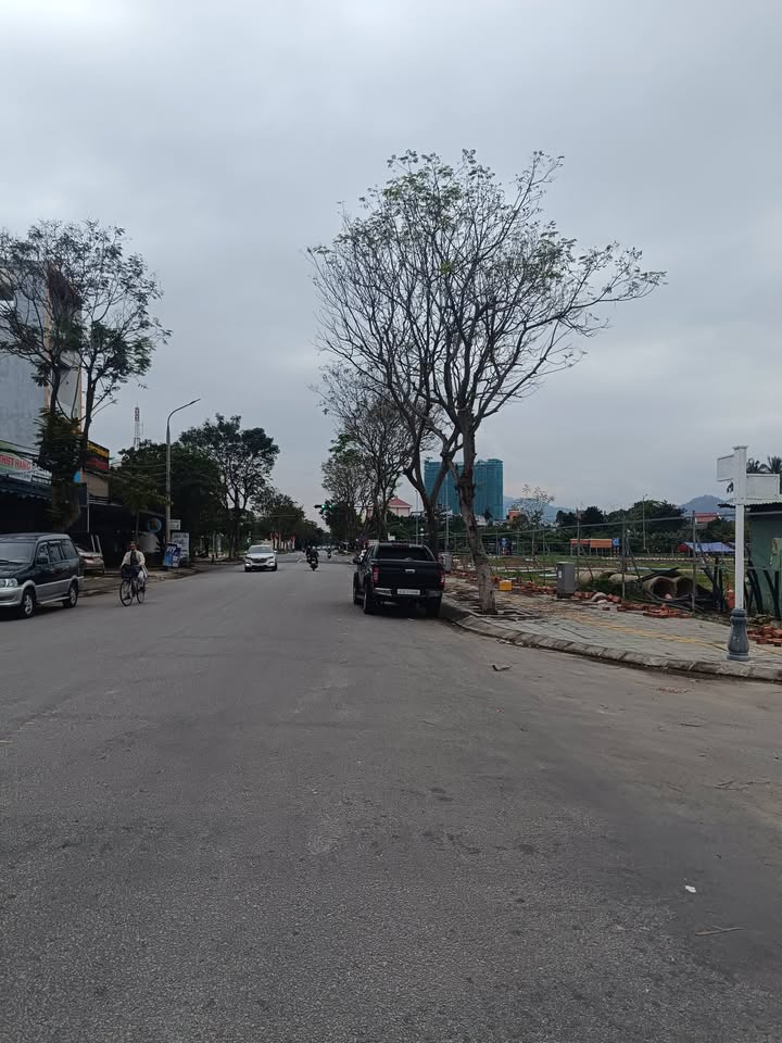 Lô góc mặt tiền đường Hoàng Thị Loan, Đà Nẵng 154,3m² - Vị trí đắc địa cho đầu tư