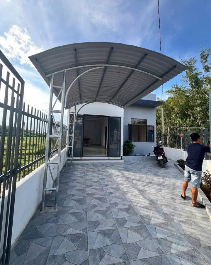 Nhà đẹp Gò Dầu, Tây Ninh 121m² giá 870 triệu - Tiện ích đầy đủ, sẵn sàng ở ngay!