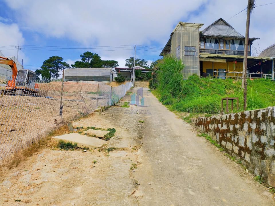 Đất nền đường Trịnh Hoài Đức, Đà Lạt 226.7m² giá 7.5 tỷ - Đầu tư sinh lời tuyệt vời!