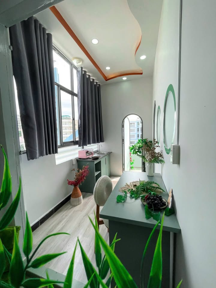 Căn hộ dịch vụ 2PN Cách Mạng Tháng 8 Q10 - Full nội thất, dọn vào ở ngay!