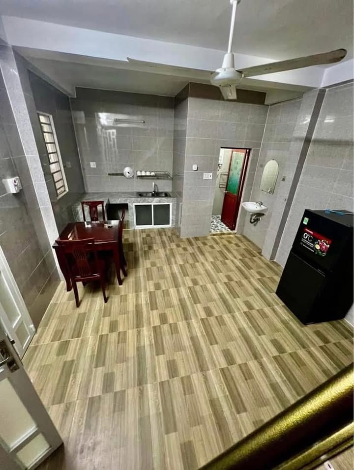 Cho thuê Minihouse 2 phòng ngủ tại Hẻm Liên Tổ 12 - Giá 4.5 triệu/tháng - Nội thất đầy đủ, tiện nghi sống thoải mái!