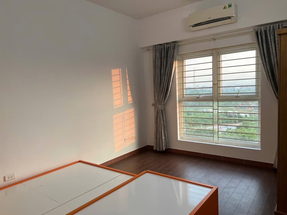 Căn hộ 100m² HH2E Xuân Mai Complex Dương Nội giá 11 triệu - Full đồ, cho thuê lâu dài!