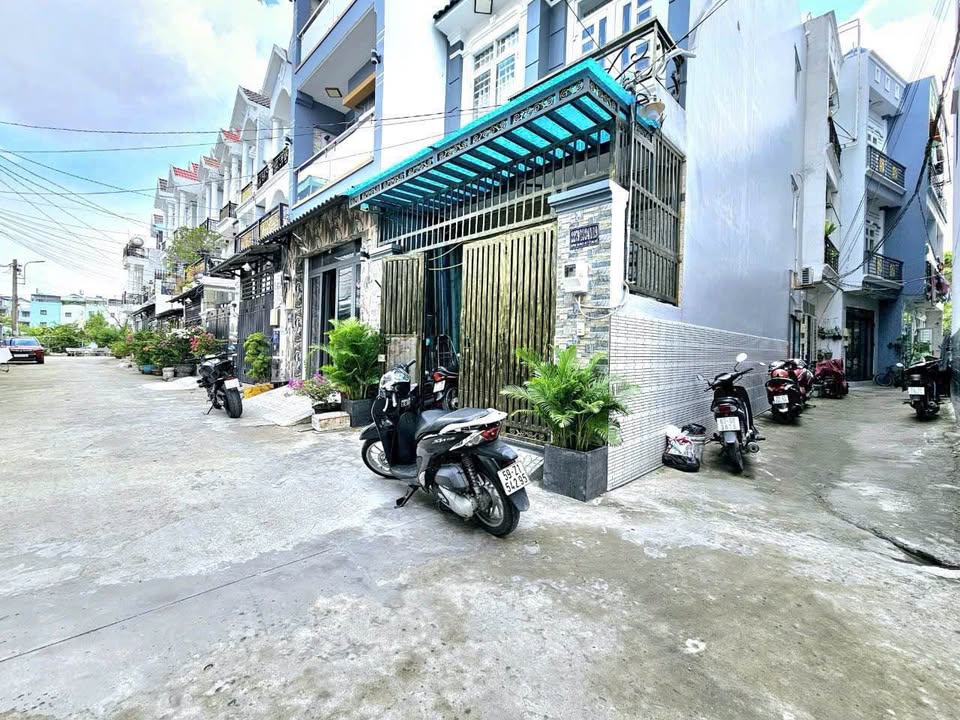 Nhà phố cao cấp 2279/ Nguyễn Thị Hương, Nhà Bè 24m² giá 2.25 tỷ - Sẵn sàng vào ở ngay!