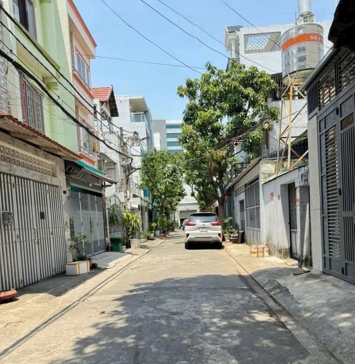 Lô Đất Hẻm Xe Tải 6m Đường Số 30, Gò Vấp 82.5m² - Giá Bán Chỉ 9.4 Tỷ VND!