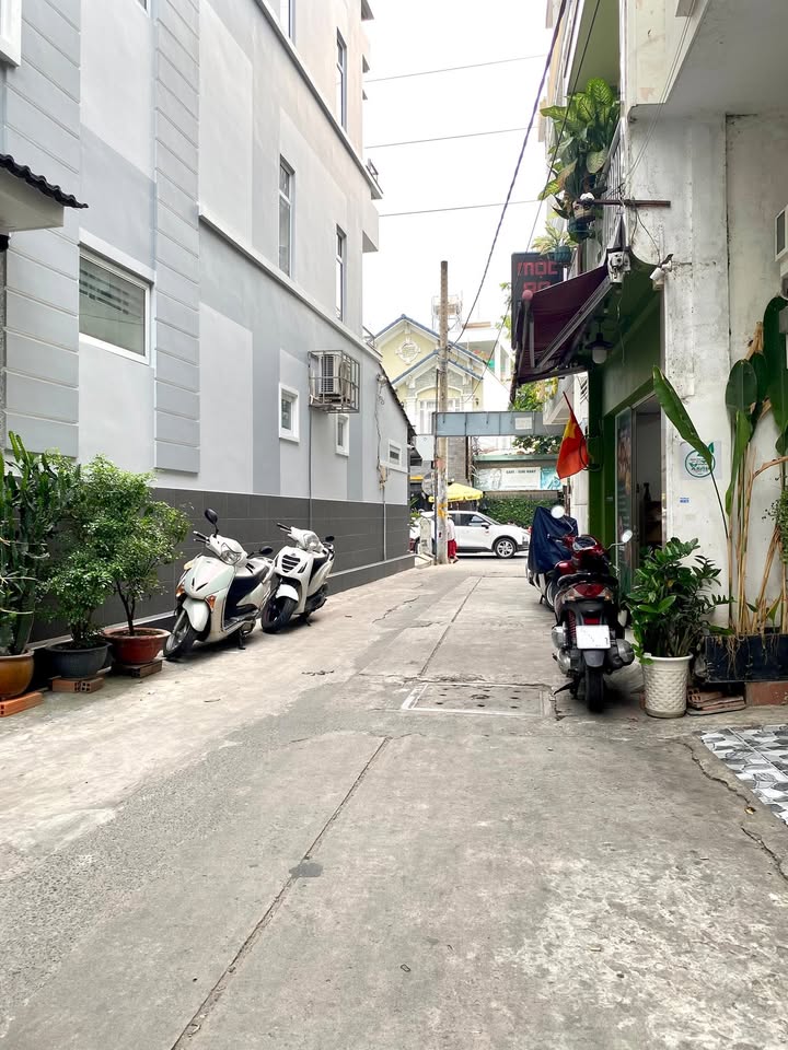 Nhà phố Phan Xích Long, Phú Nhuận 58m² giá 10.58 tỷ - Sổ hồng chính chủ, xe hơi vào tận cửa!