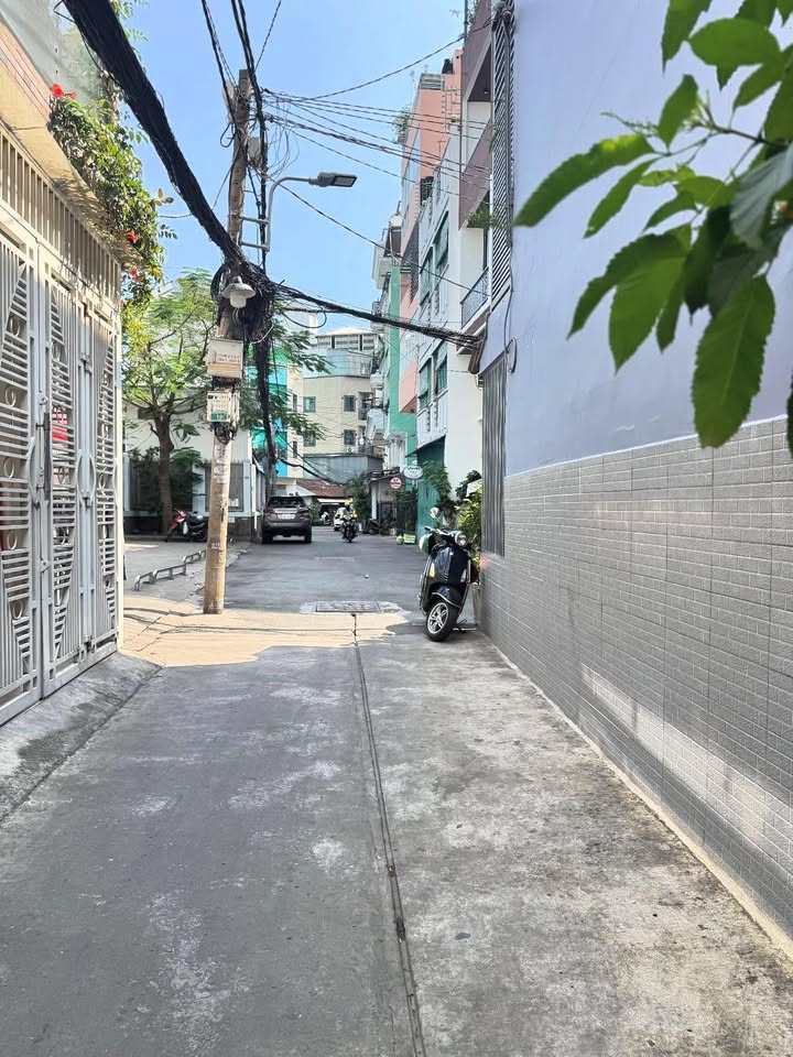 Đất Tân Bình 52m² giá 3.95 tỷ - Sổ hồng riêng chính chủ, bán gấp!