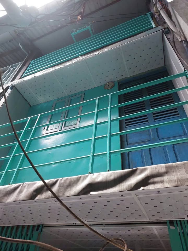 Nhà phố hẻm thông 2m tại phường 2 Cà Mau 28m² giá 550 triệu - Hướng Đông Bắc, sẵn sàng vào ở!