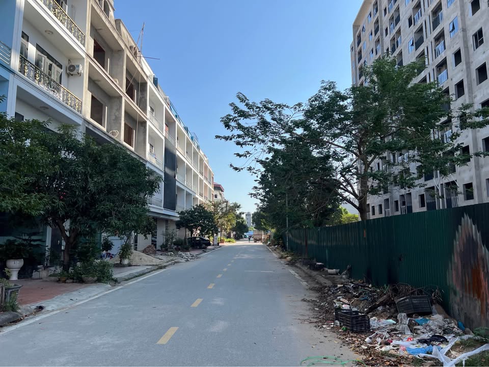 Nhà 5 tầng tại Tùng Bách, Quế Võ, Bắc Ninh 113m² - Hoàn thiện, có thang máy!