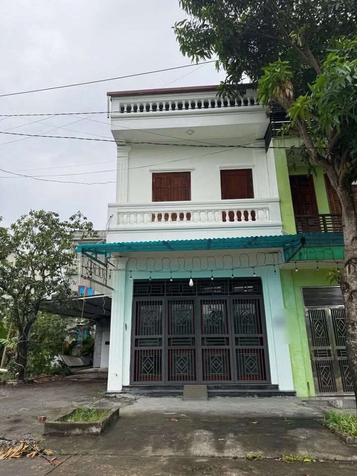 Nhà đẹp tại đường Lê Thái Tổ, Ninh Bình 95m² - Vị trí đắc địa, giá cả hợp lý!