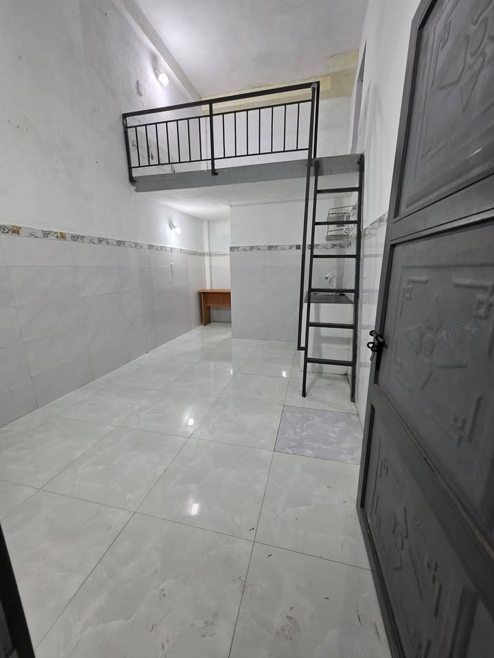 Phòng cho thuê tại K428 Tôn Đản, Đà Nẵng - Gác lửng, tự do giờ giấc chỉ 2.6 triệu!