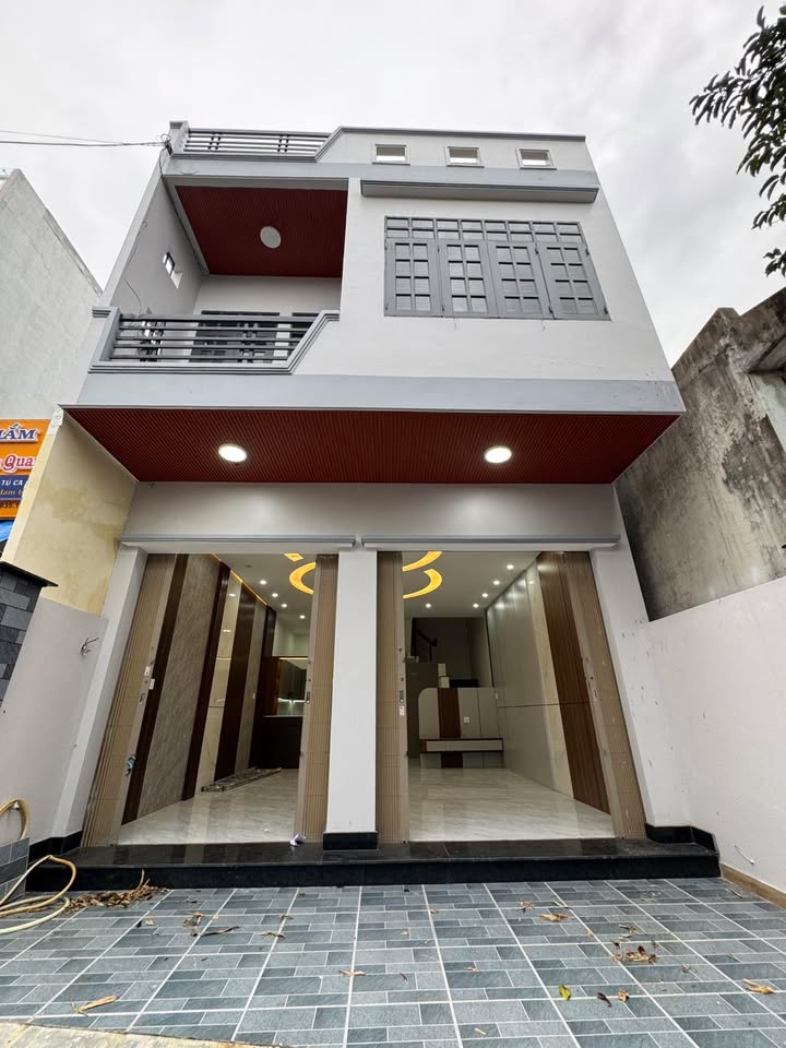 Bán căn nhà mặt tiền đẹp tại Quy Nhơn 72m² giá 5.5 tỷ - Sẵn sàng vào ở ngay!