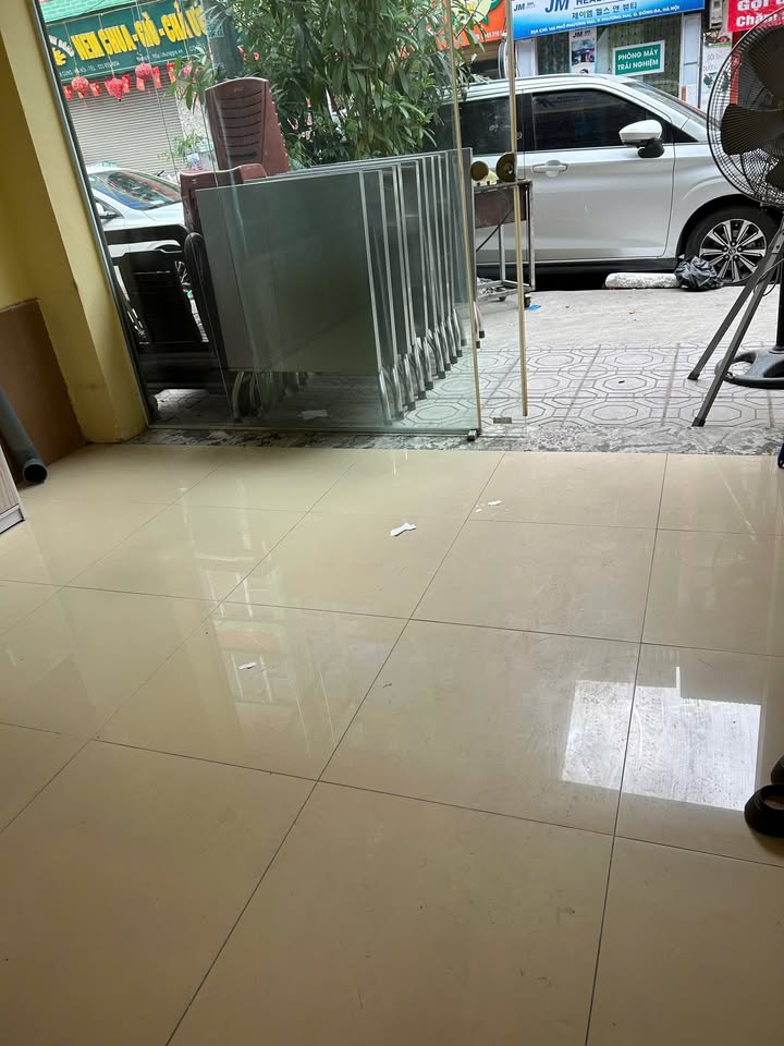 Mặt bằng kinh doanh Phương Mai Đống Đa 75m² giá 12 triệu - Không gian riêng biệt, tiện nghi!