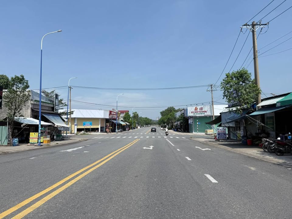 Shophouse góc ngã tư Mỹ Phước 3 300m² giá 6 tỷ - Đầu tư sinh lời ngay!