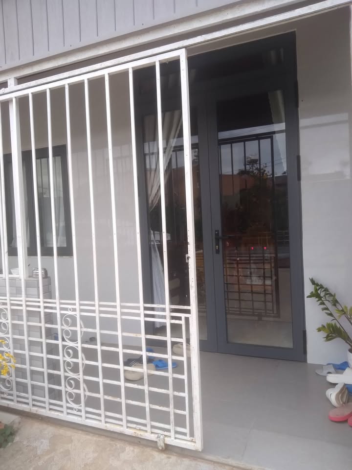 Nhà cho thuê mặt tiền đường An Sơn, Đà Lạt 2PN giá 4.5 triệu - Gần trung tâm thành phố!