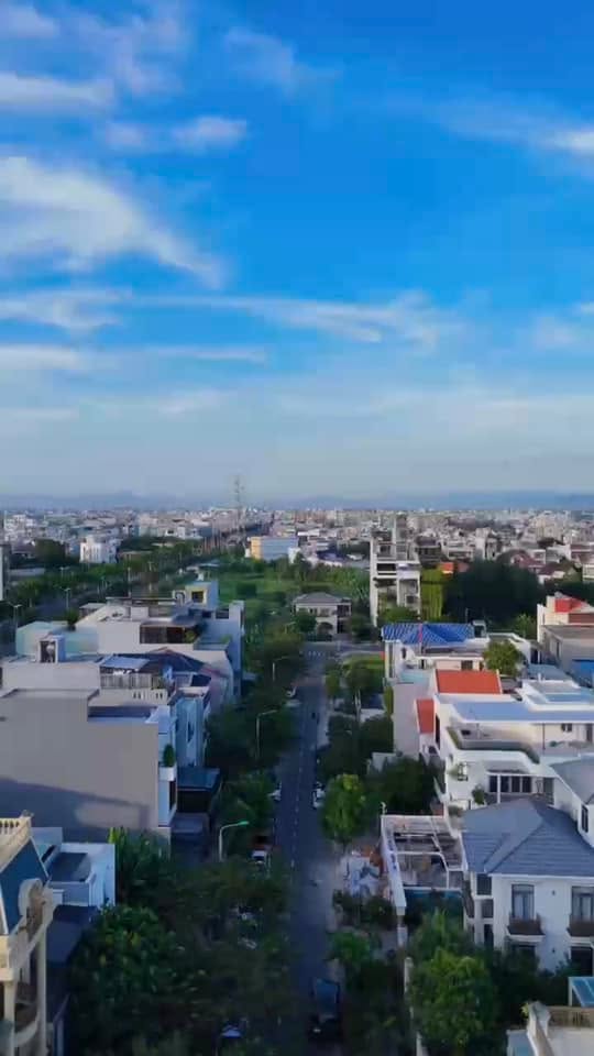 Biệt thự Townhouse Nguyễn Đình Thi, Hòa Xuân, Cẩm Lệ, Đà Nẵng 344m² giá 18.7 tỷ - Cơ hội đầu tư lý tưởng!