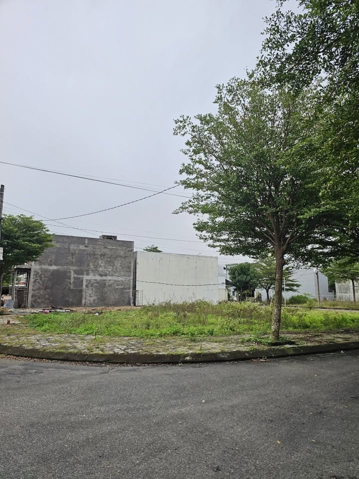 Đất nền dự án KĐT Thái Dương 2 quận Điện Bàn 97m² giá 4 tỷ - Lô góc 2 mặt tiền, gần ĐH FPT!