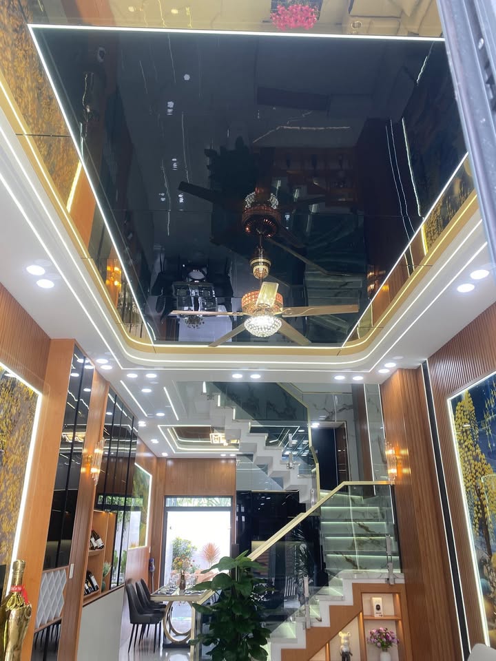 Nhà phố Thạnh Xuân, quận 12, 104m² giá 7.5 tỷ - Sẵn sàng vào ở!