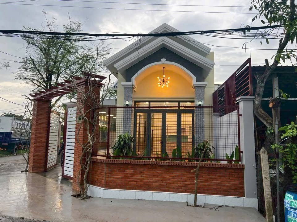 Biệt thự góc 2 mặt tiền 230m² xã Bình Mỹ 5 tỷ - Thương lượng tốt