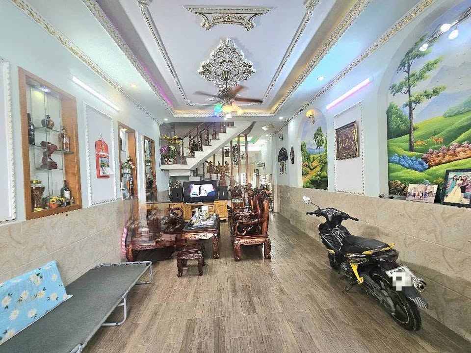 Nhà 4 tầng đường Phan Đăng Lưu, Dĩ An 148m² giá 6.95 tỷ - Đầu tư sinh lời ngay!