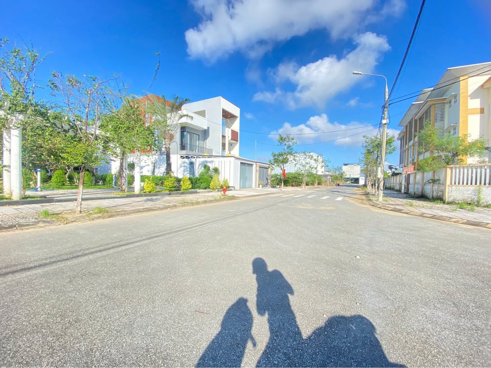 Đất Khu Dân Cư Thạch Bích, Quảng Ngãi 150m² - Giá Bán Hấp Dẫn 2.05 Tỷ