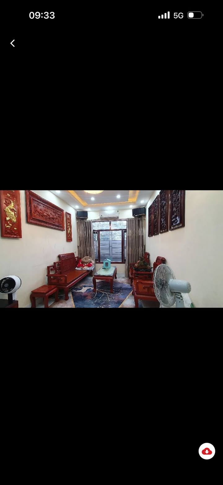 Nhà mặt phố Thanh Am 40m² giá 12 tỷ - Kinh doanh đắc địa, an ninh tốt!