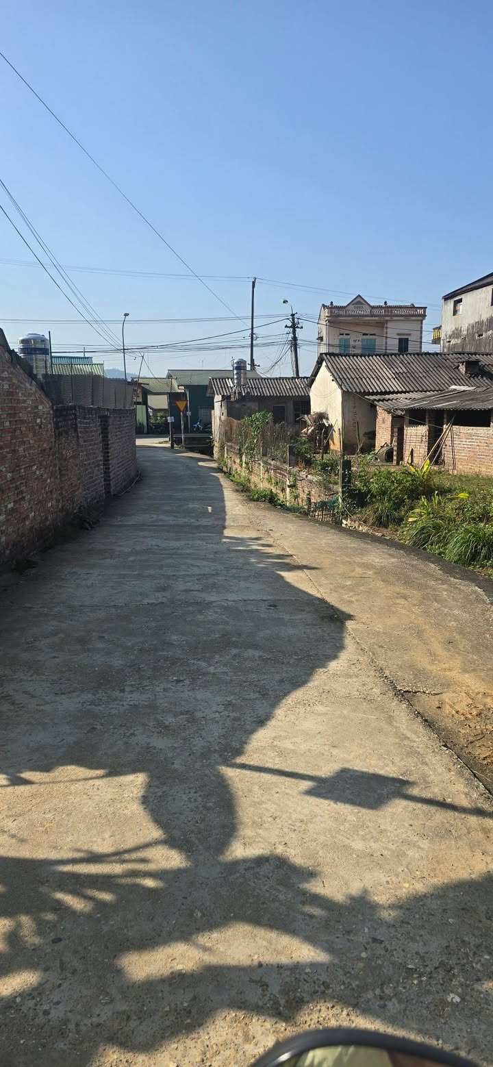 Đất thổ cư Ngọc Xuân, Cao Bằng 120m² giá 600 triệu - Sổ đỏ chính chủ, khu dân cư thuận tiện!