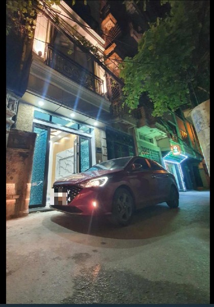 Nhà đẹp Mỹ Đình 45m² giá thỏa thuận - Gara ô tô và thang máy tiện nghi!