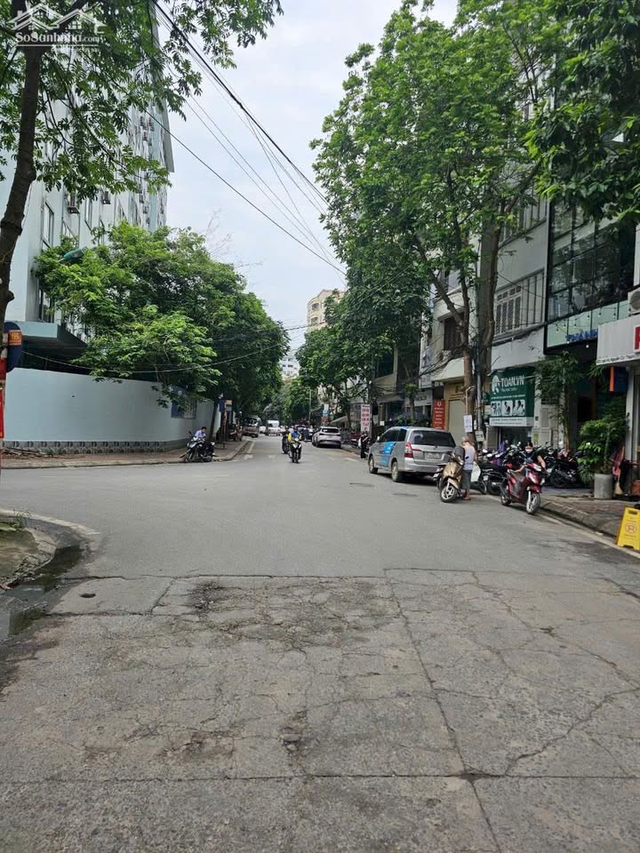 Nhà mặt phố Hoàng Công Chất, Cầu Diễn, 59m² giá thỏa thuận - Kinh doanh sầm uất!