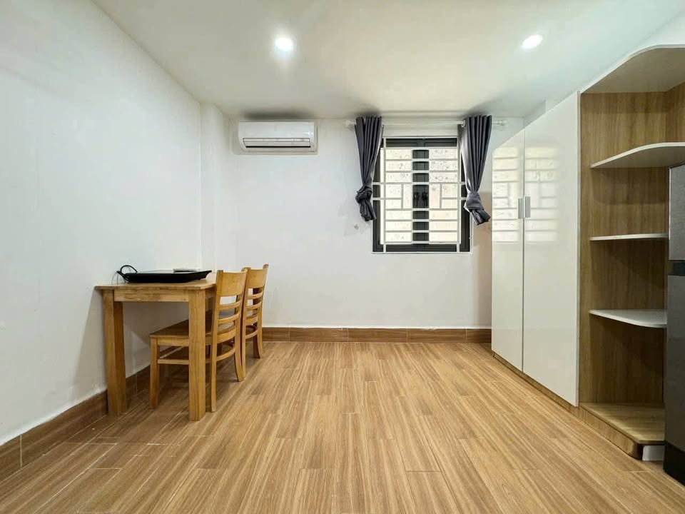 Phòng Studio cho thuê Lạc Long Quân, Tân Bình 6.2 triệu - Full nội thất, ngay trung tâm!