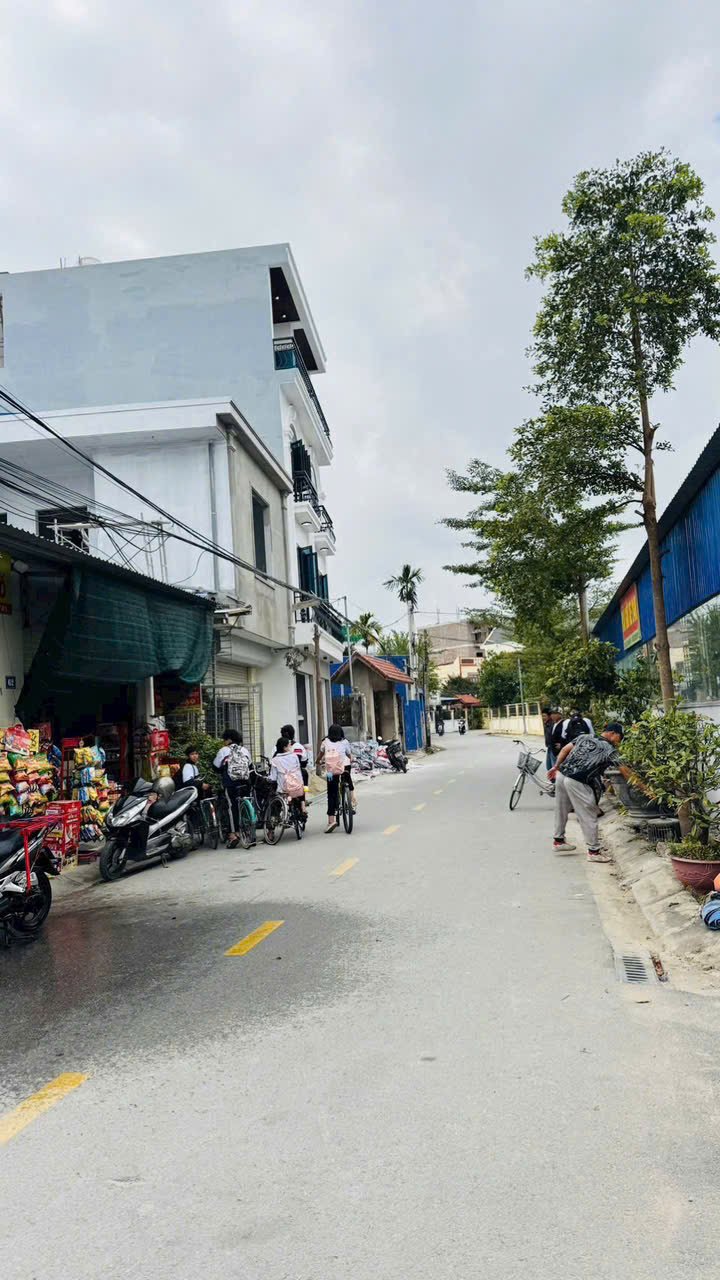 FrontHouse Hồng Thái 41,8m² giá 3.55 tỷ - Gara ô tô, kinh doanh thuận lợi!