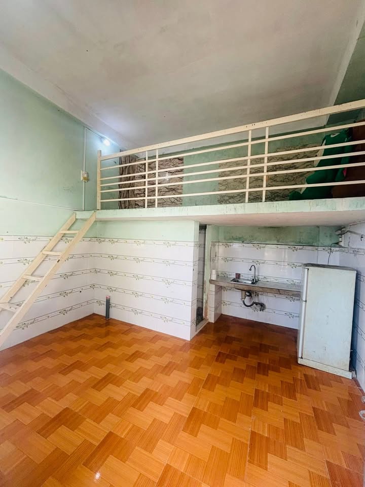 Phòng trọ gác lửng tại K33 Nam Cao, Đà Nẵng giá 2 triệu - Không gian thoáng đãng, tiện nghi!