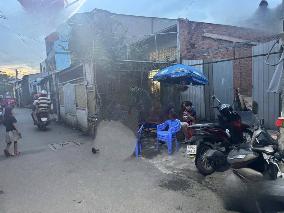 Đất thổ cư 86m² Quốc Lộ 13, Thủ Đức giá 6.2 tỷ - Hẻm sầm uất, tiện ích đầy đủ!