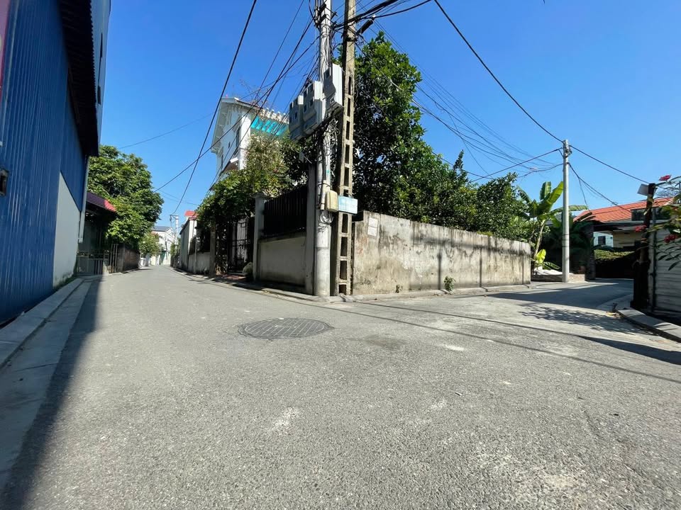 Bán đất Bắc Hồng 42,3m² giá 3,3 tỷ - Ô tô vào tận nơi!